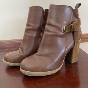 Target Size 8 Brown Bow Booties